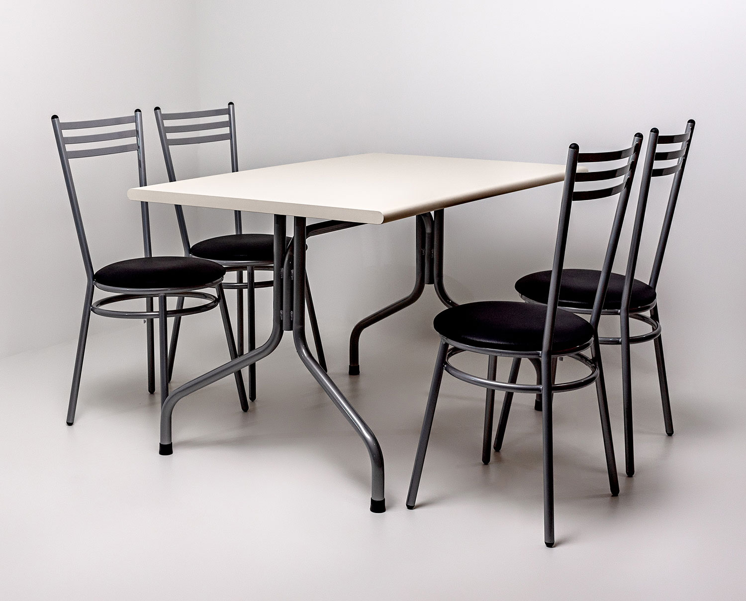Conjunto Mesa e Cadeira 107