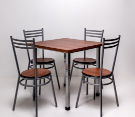 Conjunto Mesa e Cadeira 109