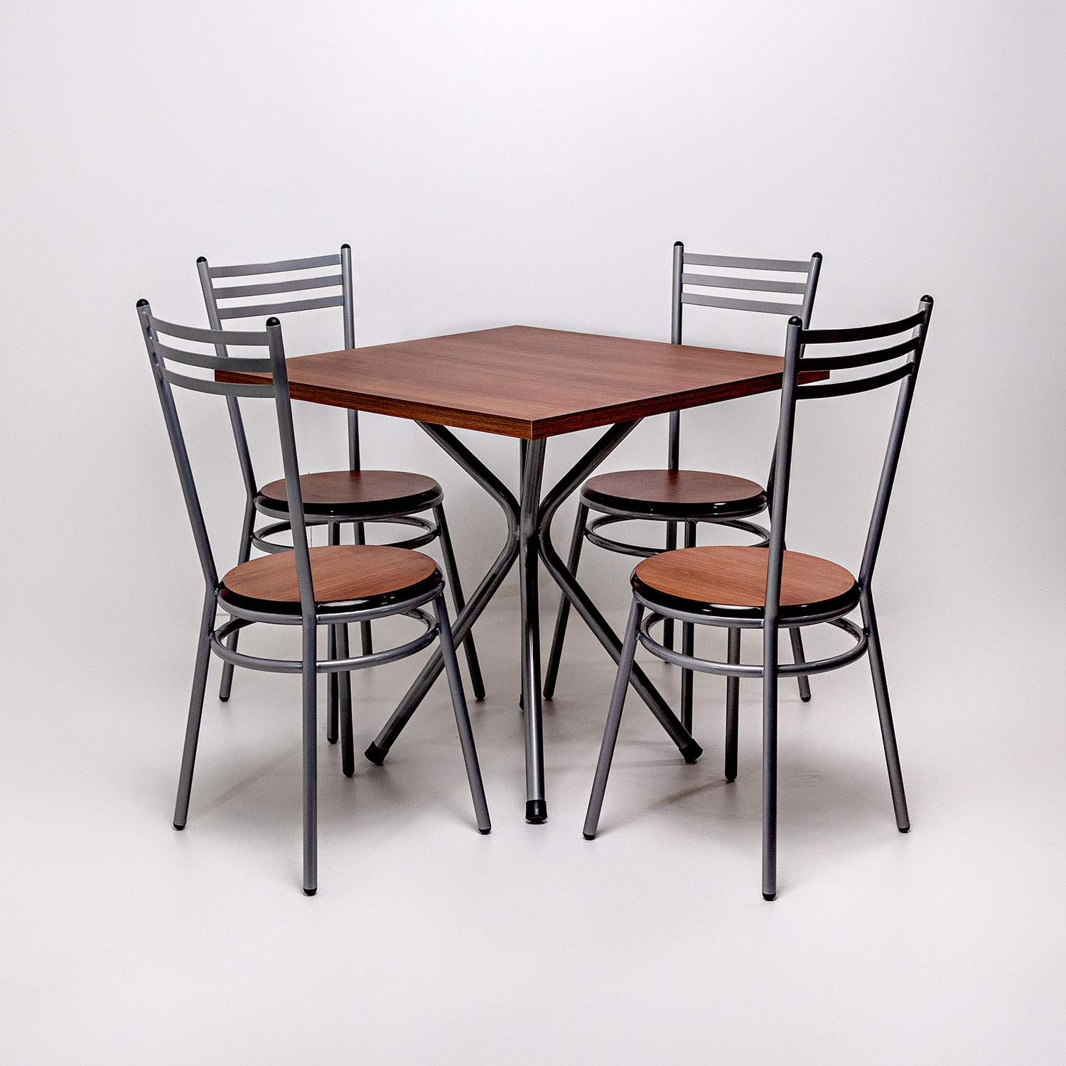 Conjunto Mesa e Cadeira 110